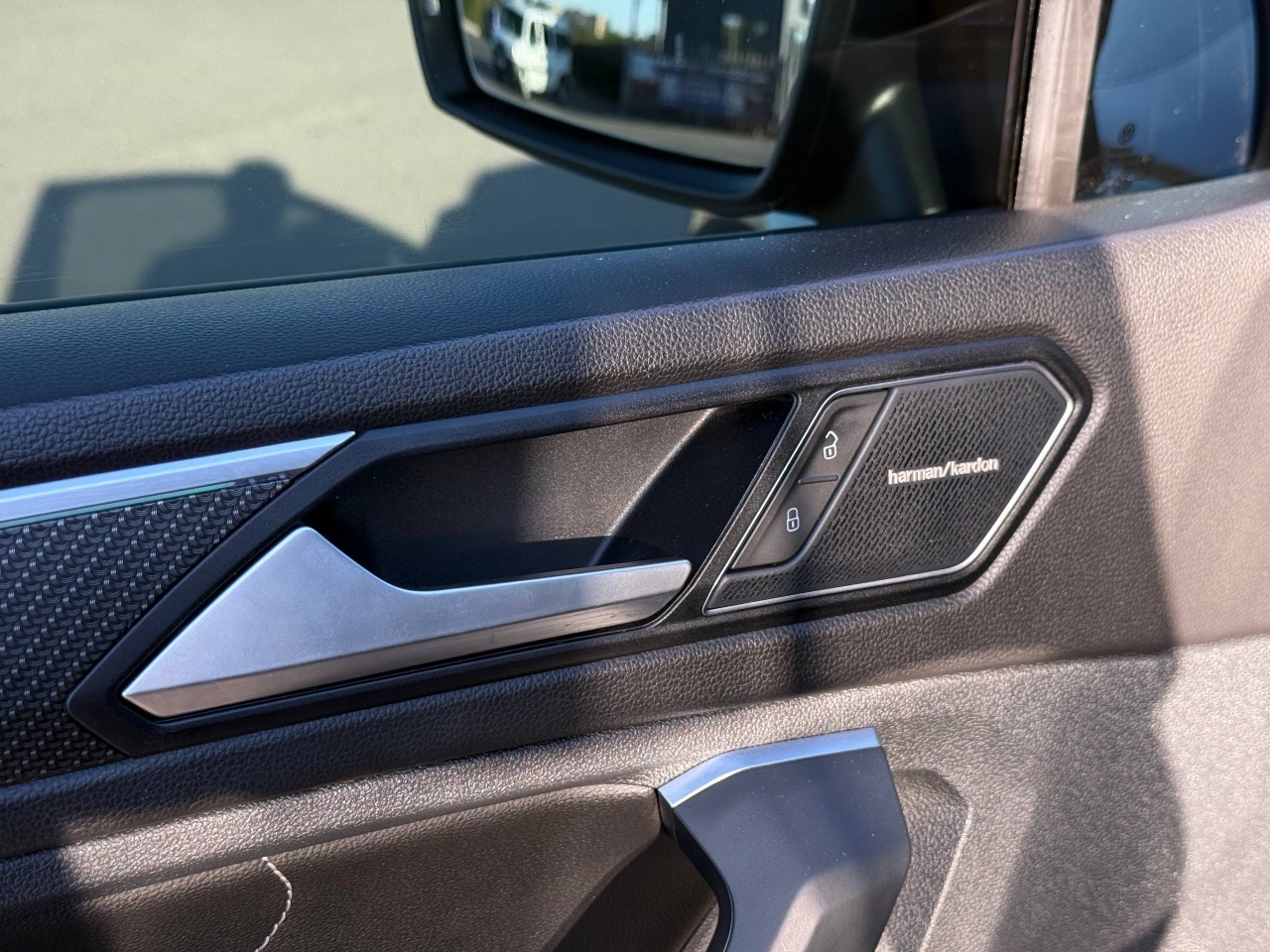 Volkswagen Tiguan R - фото 27