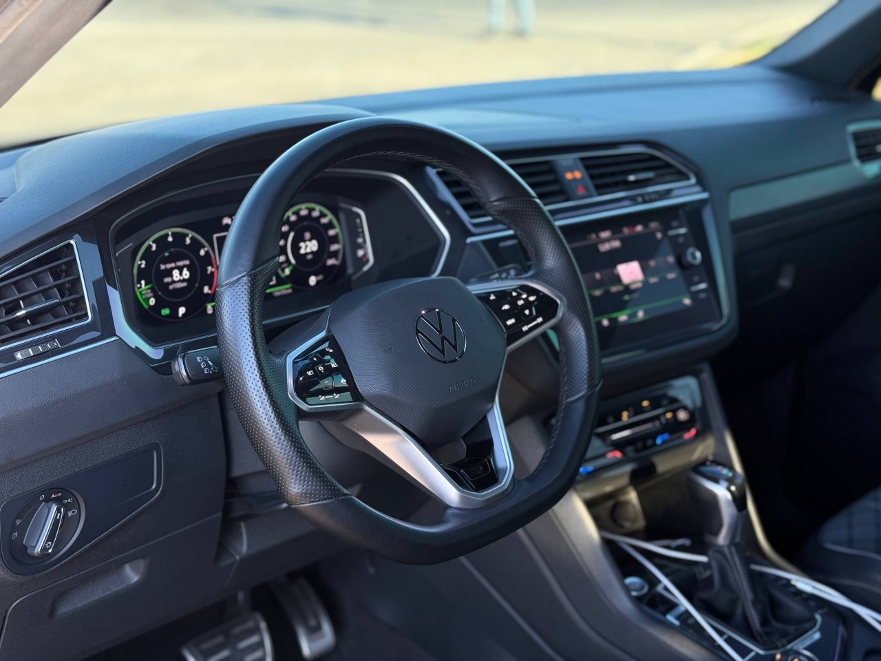 Volkswagen Tiguan R - фото 31