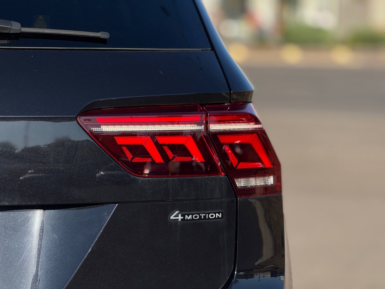 Volkswagen Tiguan R - фото 18