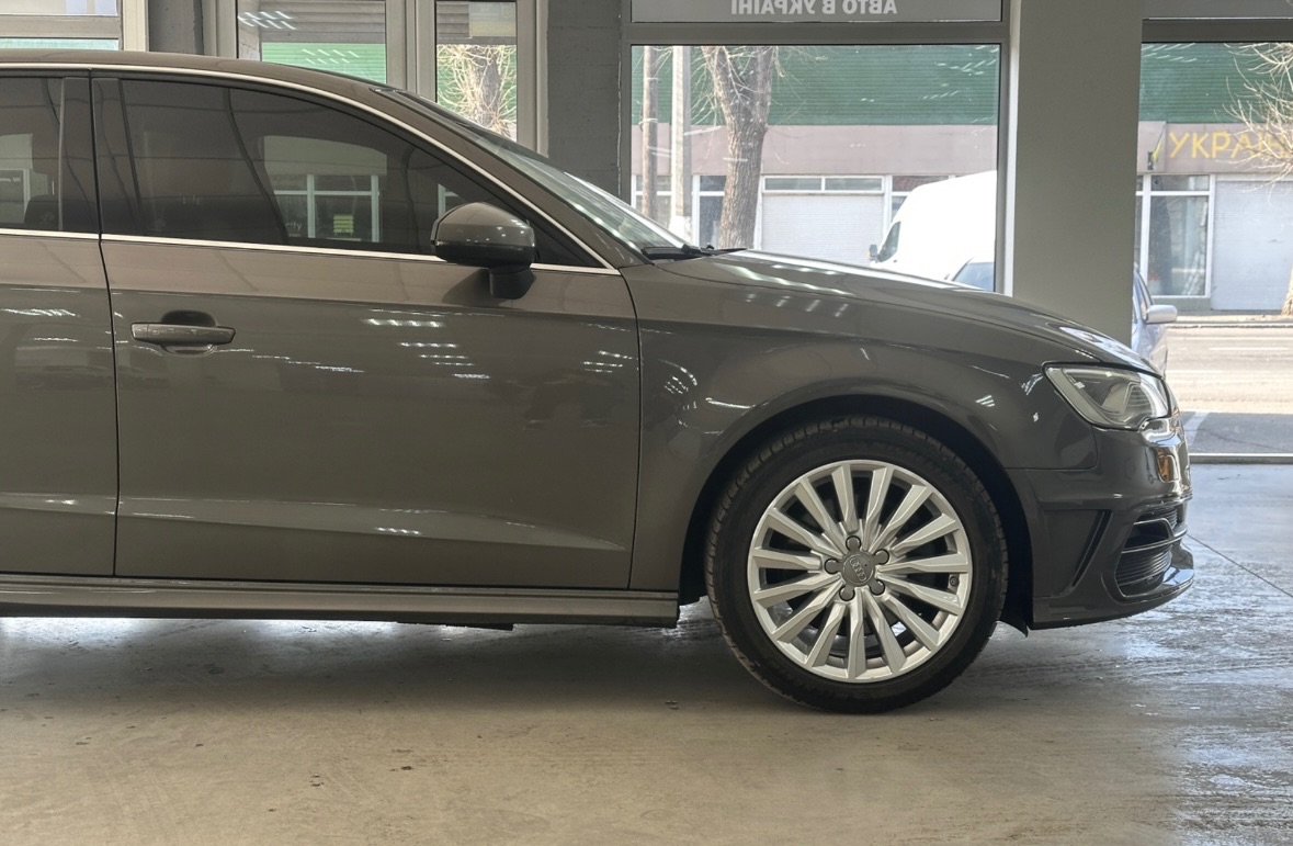 Audi A3 - фото 10