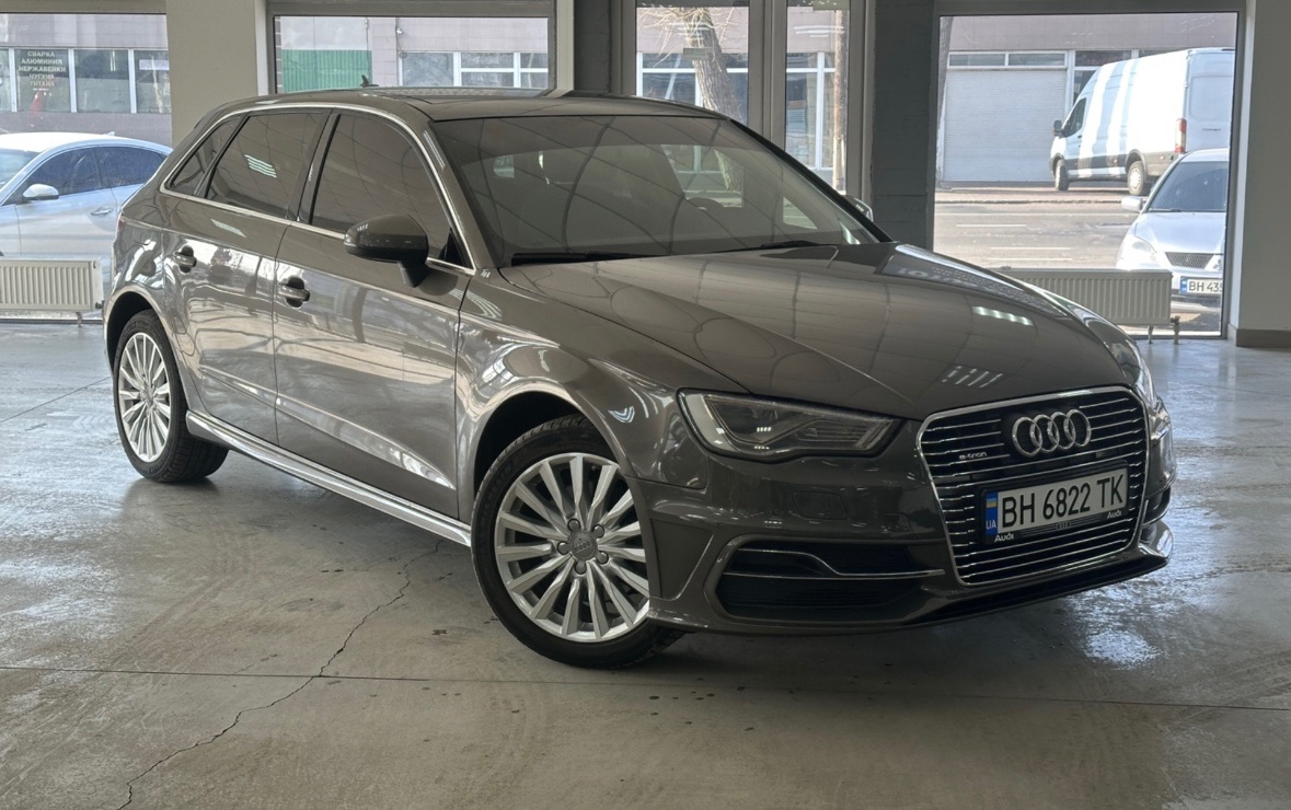 Audi A3 - фото 6