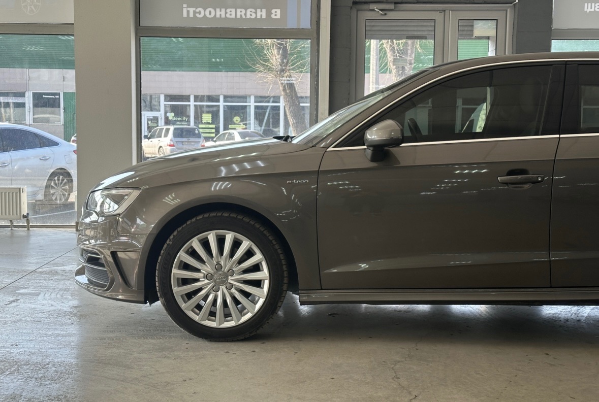 Audi A3 - фото 17