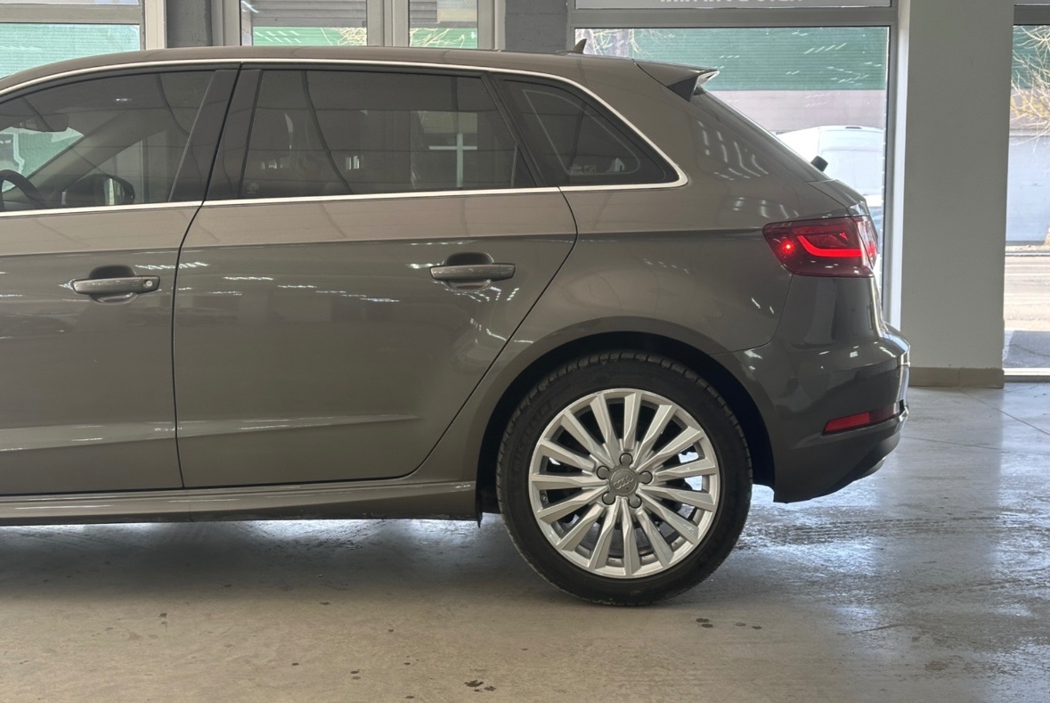 Audi A3 - фото 18