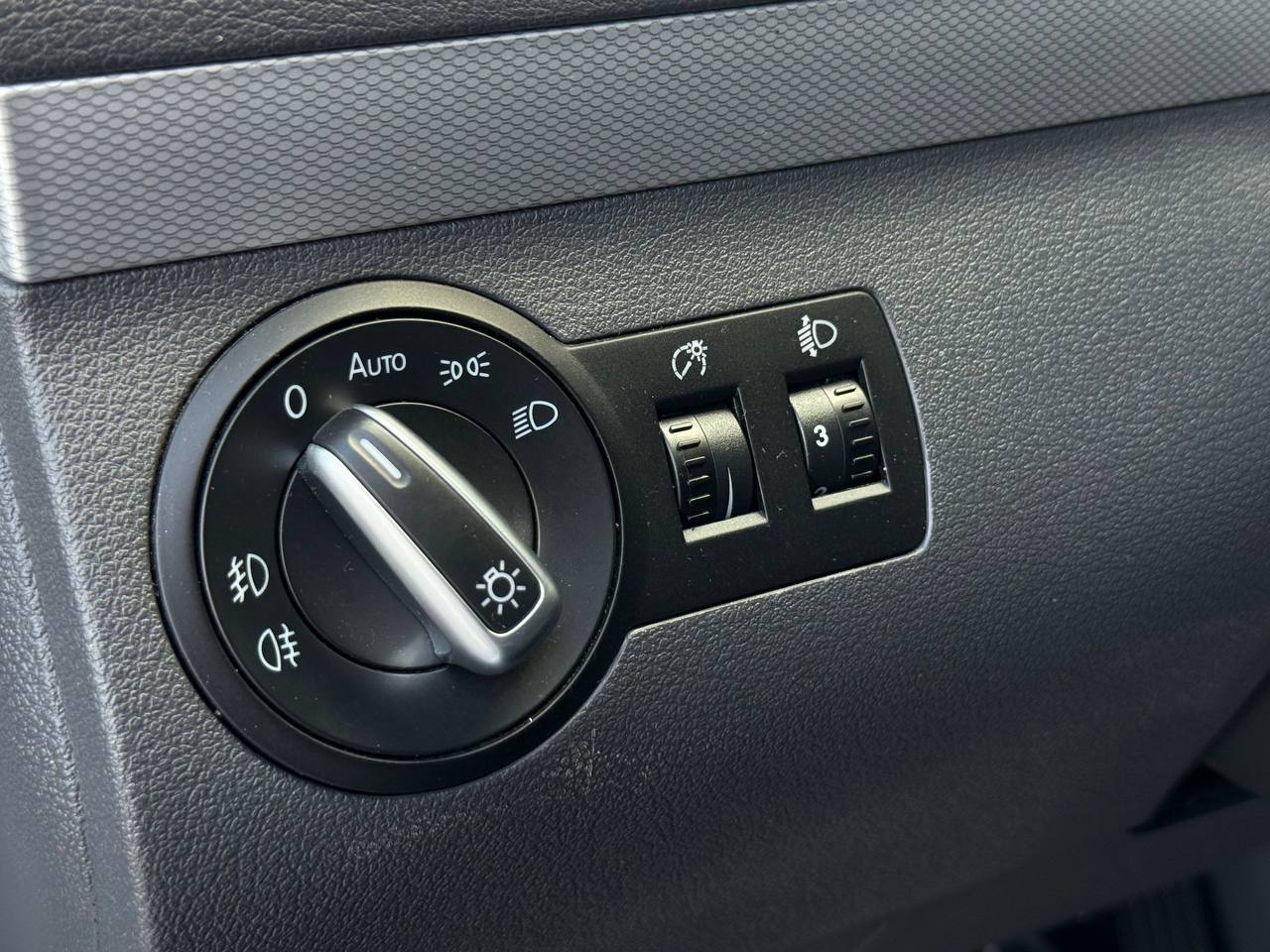 Volkswagen Touran - фото 19