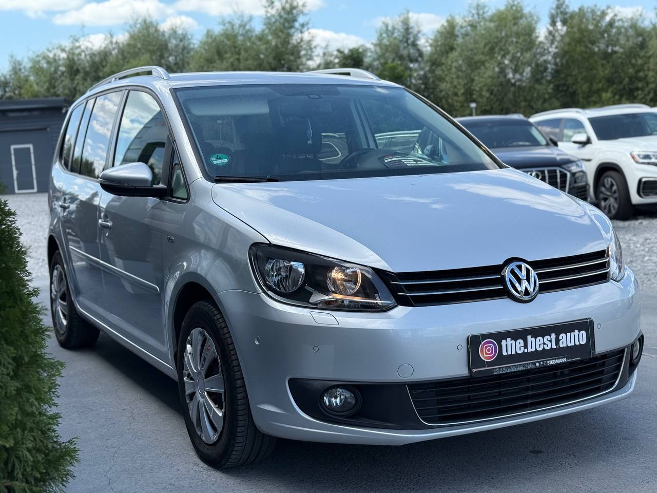 Volkswagen Touran - фото 10