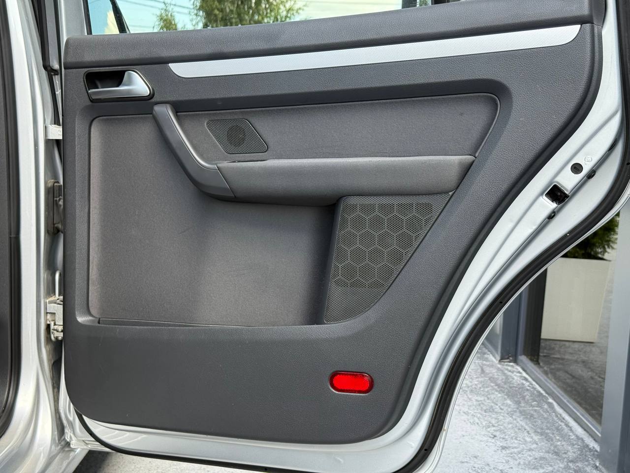 Volkswagen Touran - фото 38