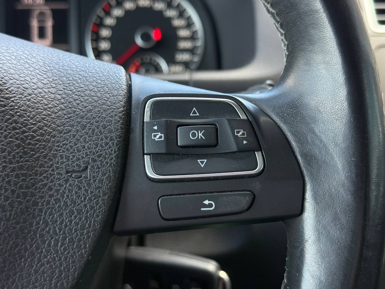 Volkswagen Touran - фото 21