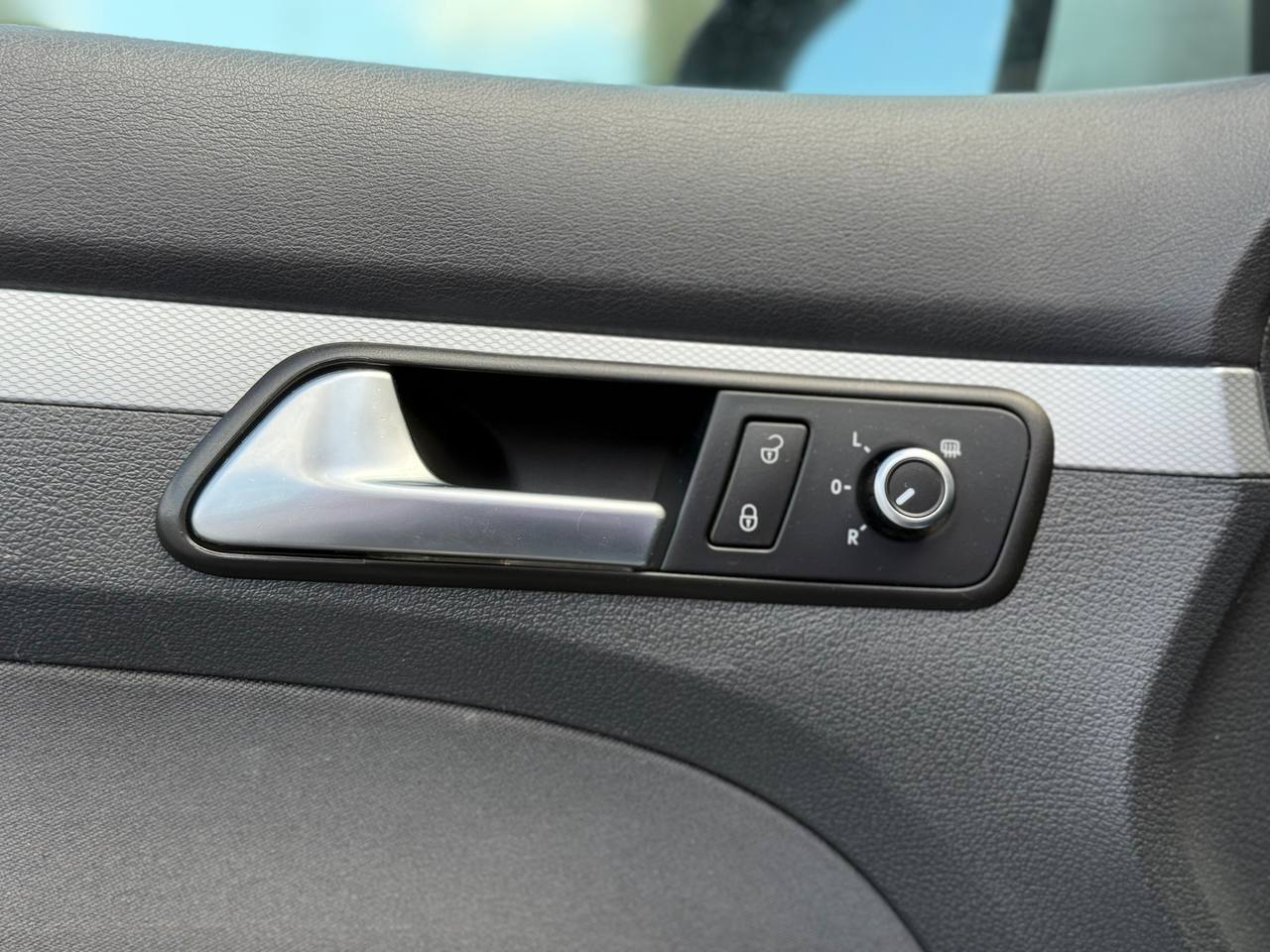 Volkswagen Touran - фото 18