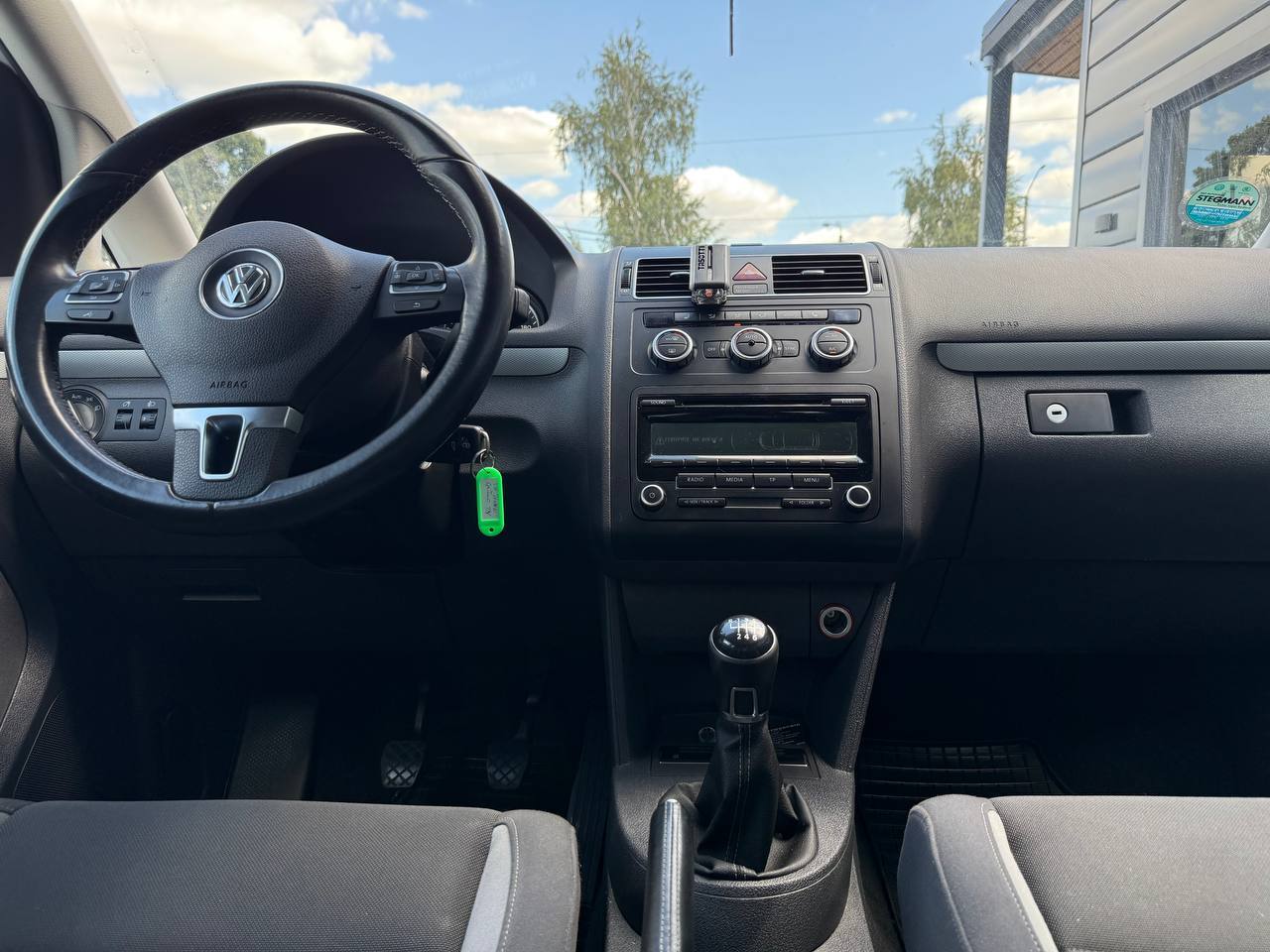 Volkswagen Touran - фото 34