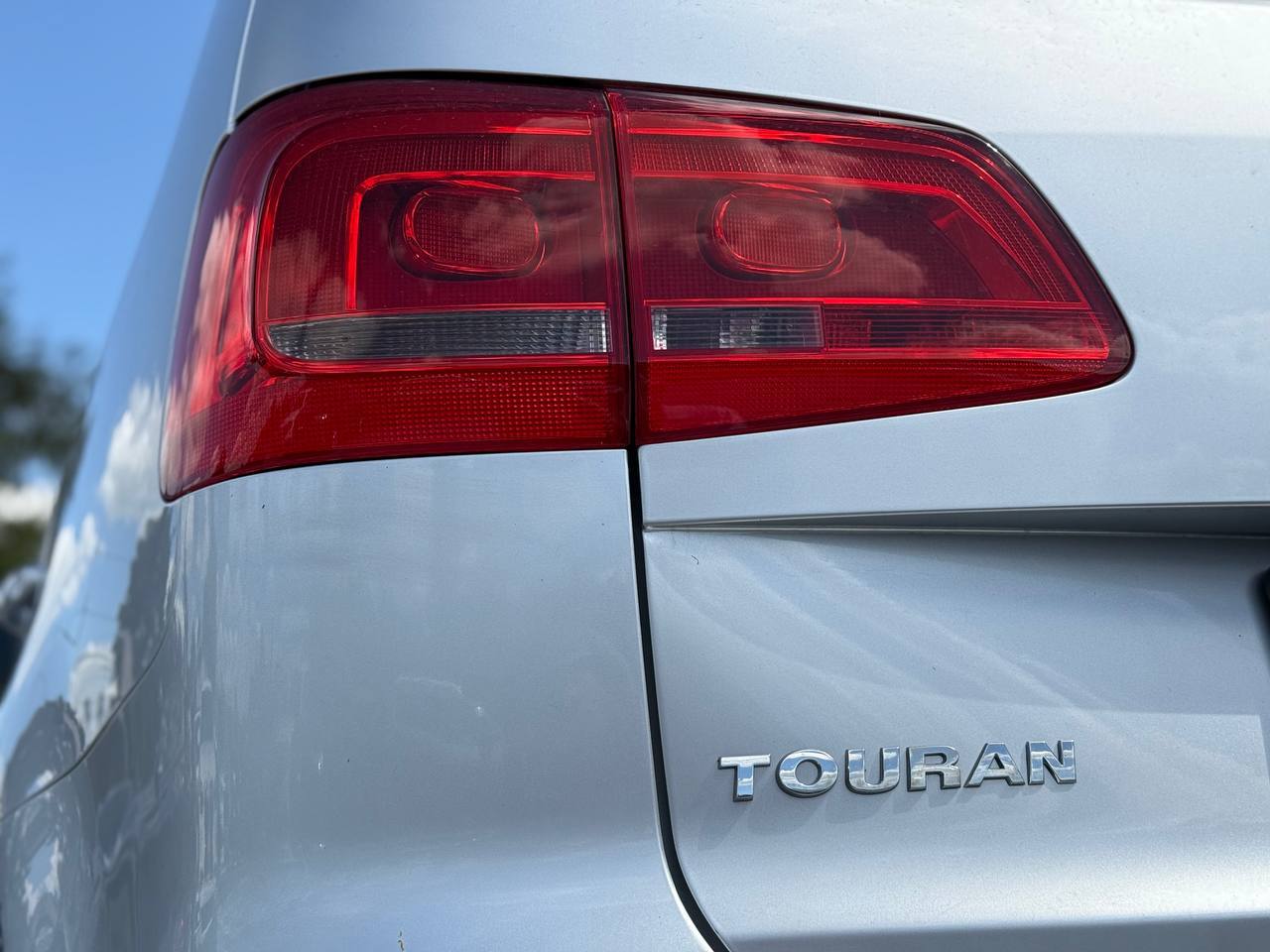 Volkswagen Touran - фото 9