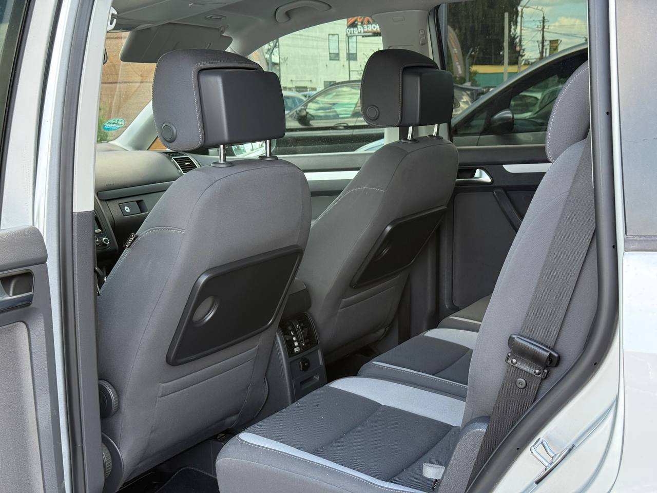 Volkswagen Touran - фото 30