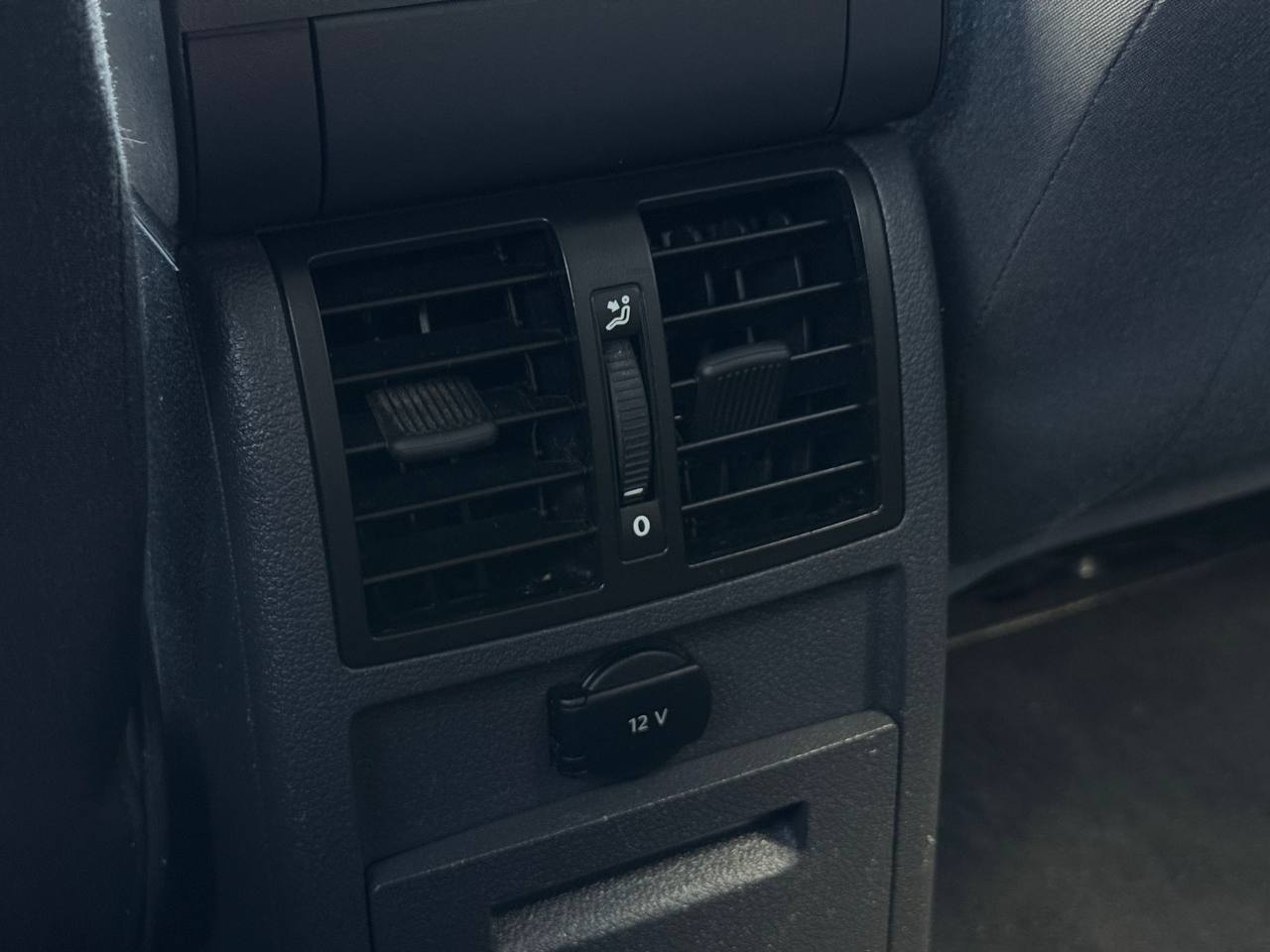 Volkswagen Touran - фото 32