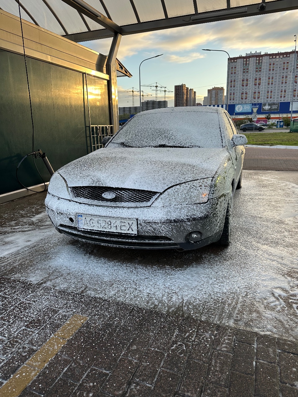 Ford Mondeo - фото 1