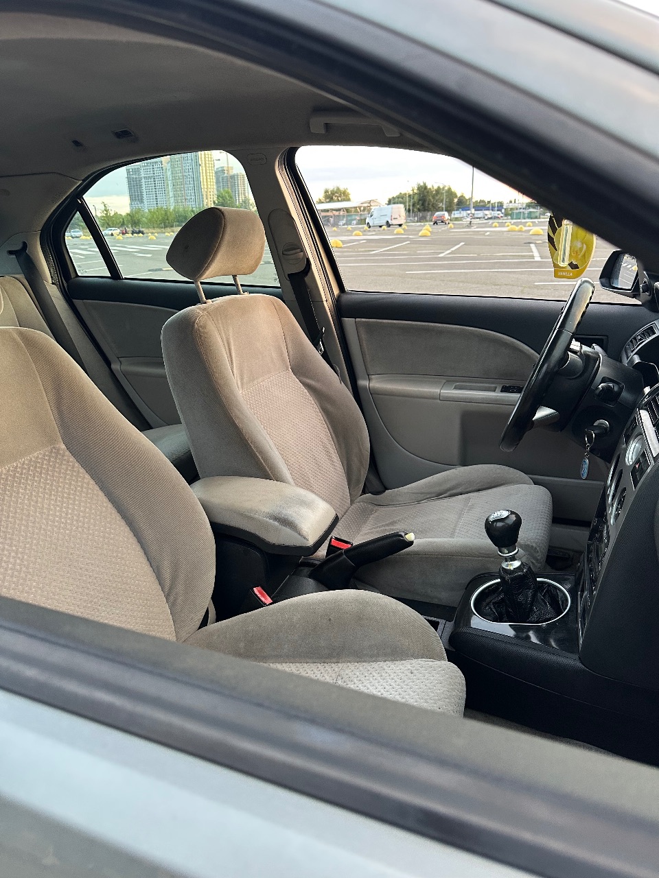 Ford Mondeo - фото 16