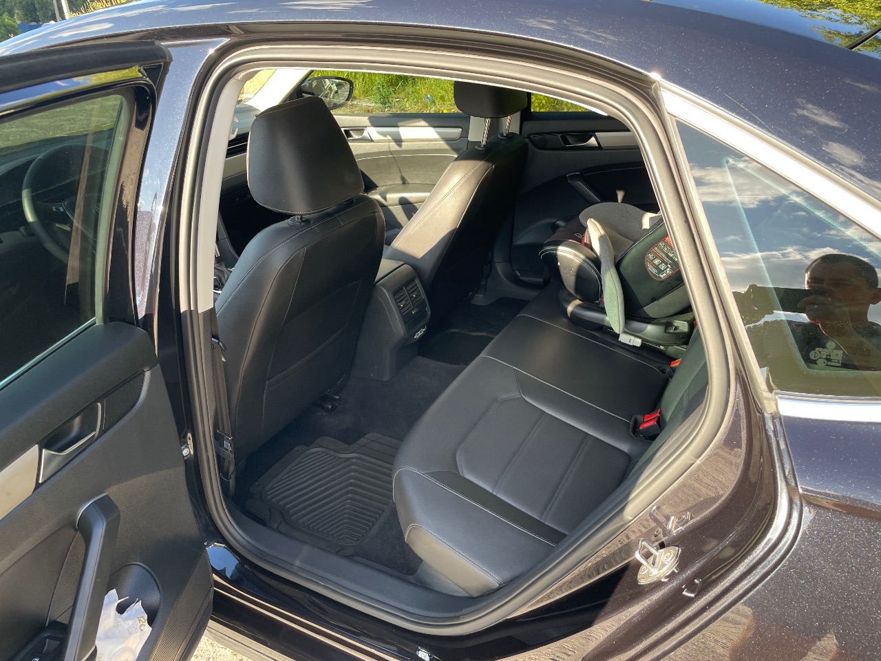 Volkswagen Passat (North America and China) - фото 12