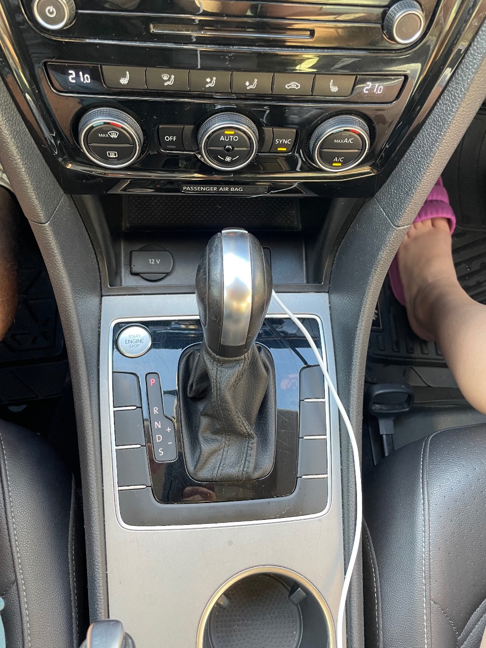 Volkswagen Passat (North America and China) - фото 21