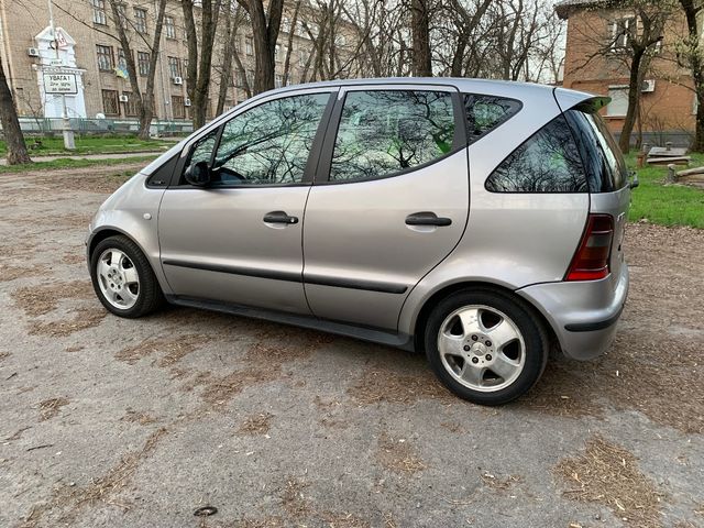Mercedes-Benz A-Класс - зображення 4