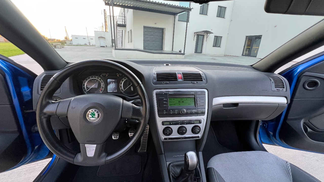 Skoda Octavia RS - фото 25