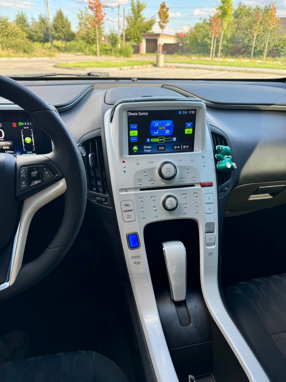 Chevrolet Volt - фото 14