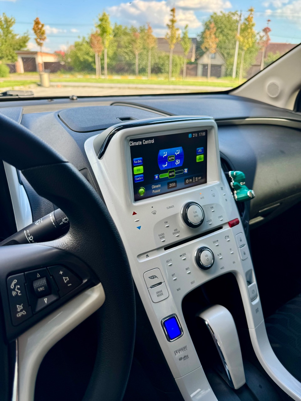 Chevrolet Volt - фото 11