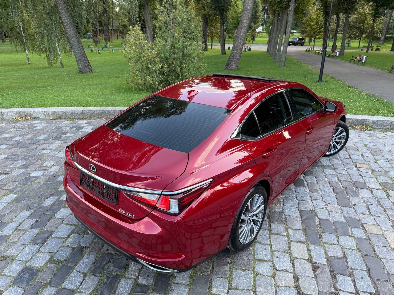 Lexus ES - фото 4