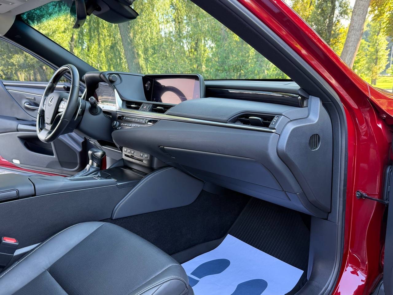 Lexus ES - фото 12