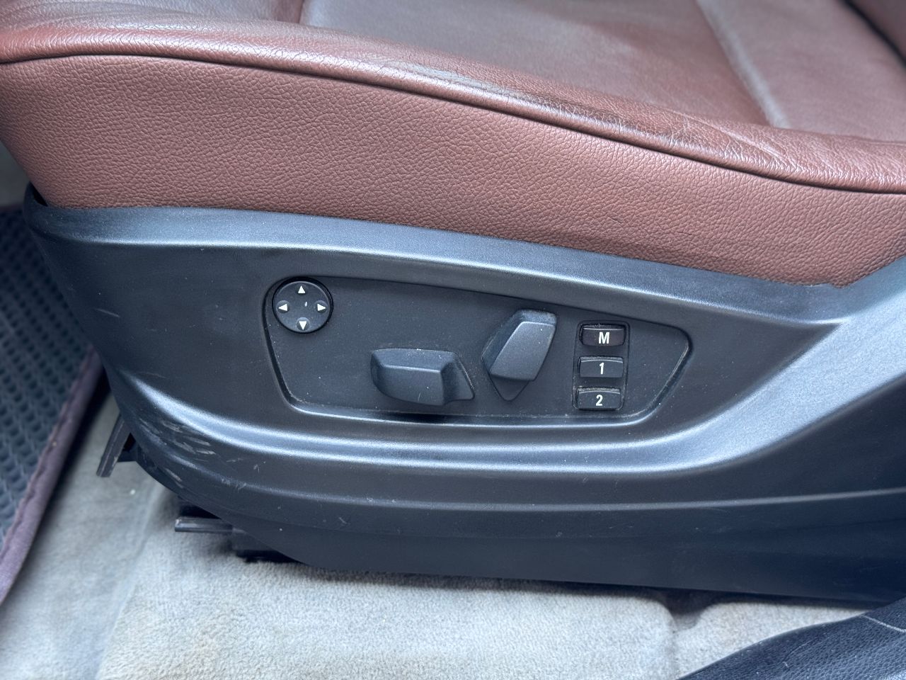 BMW X5 - фото 14