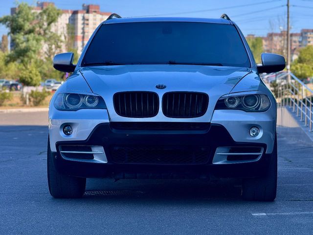 BMW X5 - фото 2