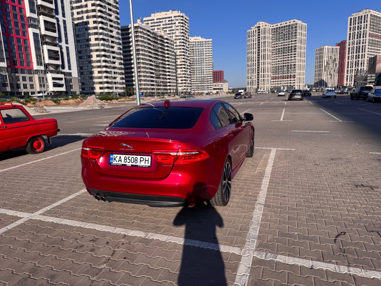 Jaguar XE - фото 22