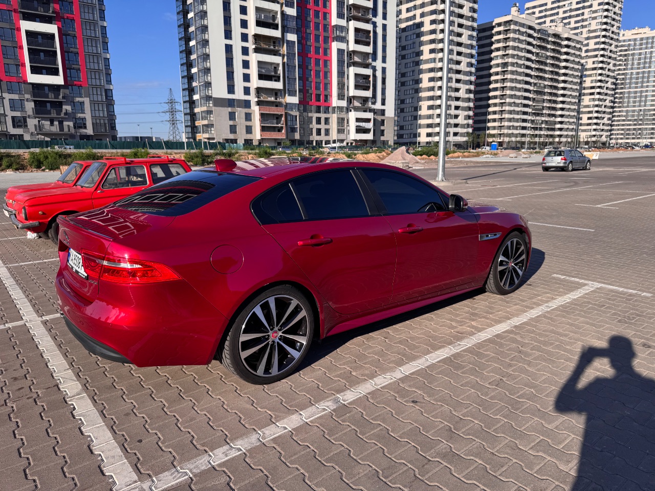 Jaguar XE - фото 23