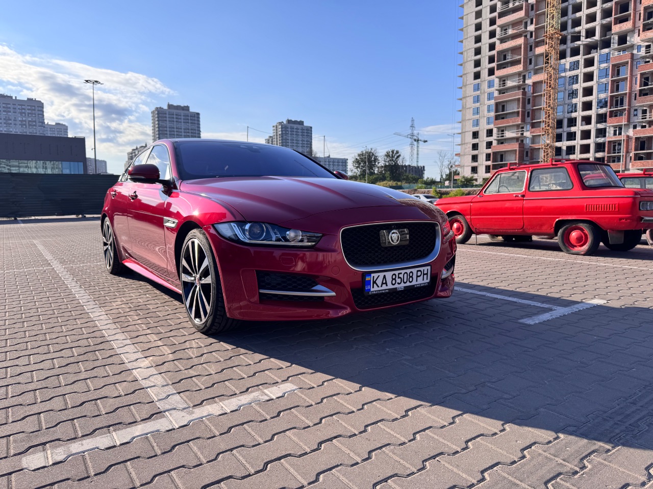 Jaguar XE - фото 4