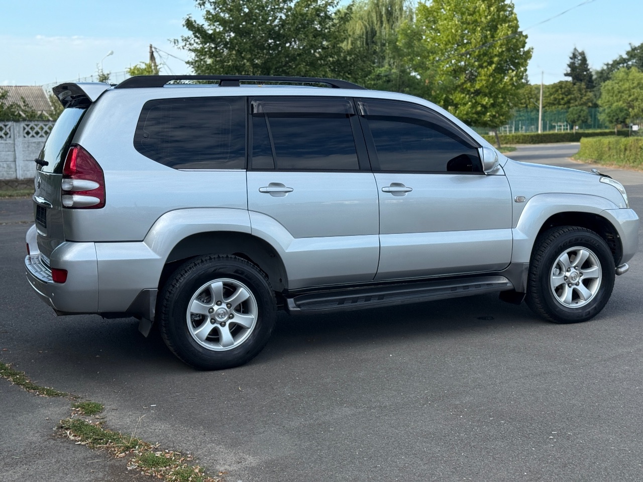 Toyota Land Cruiser Prado - фото 6