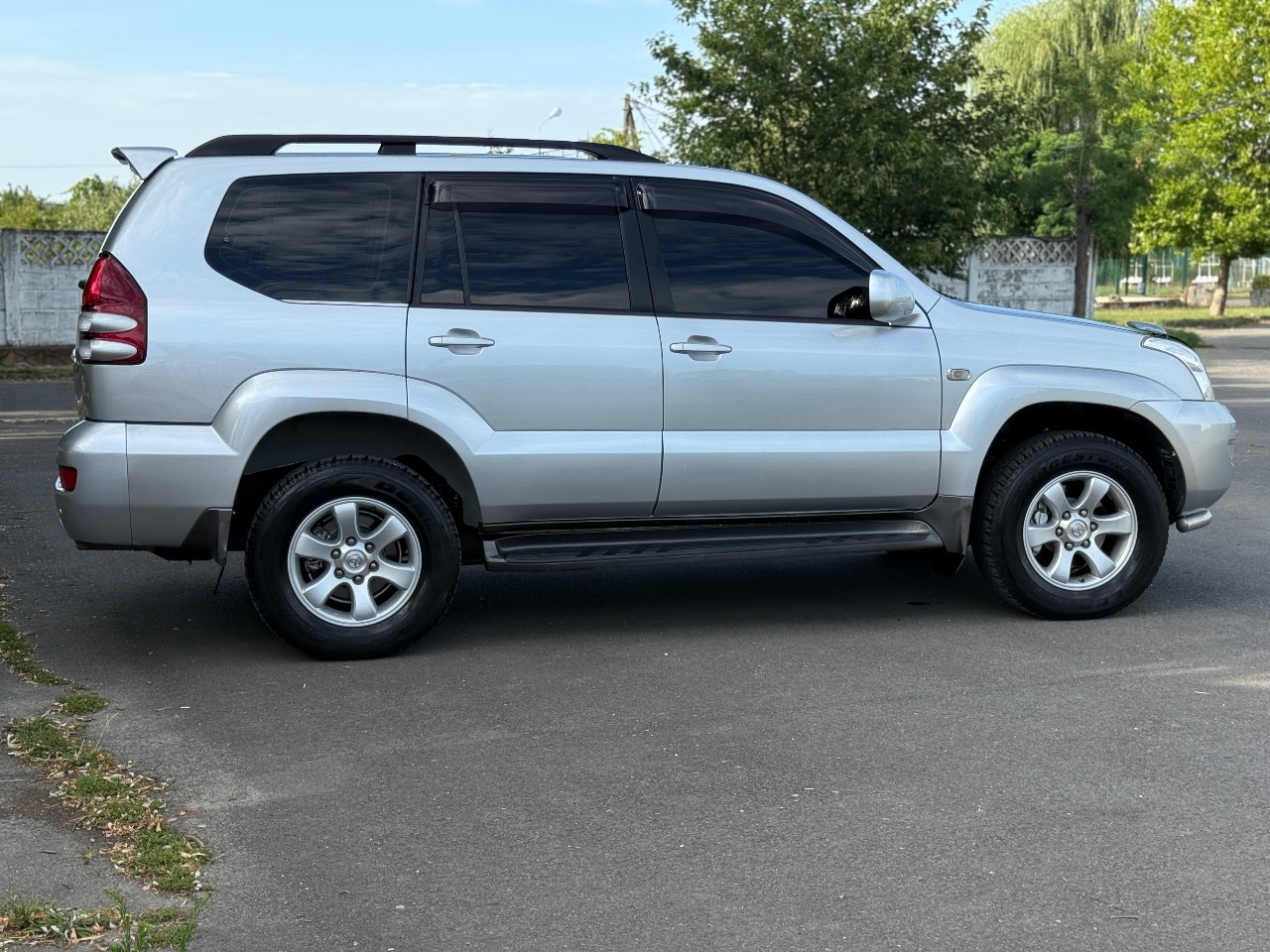 Toyota Land Cruiser Prado - фото 11