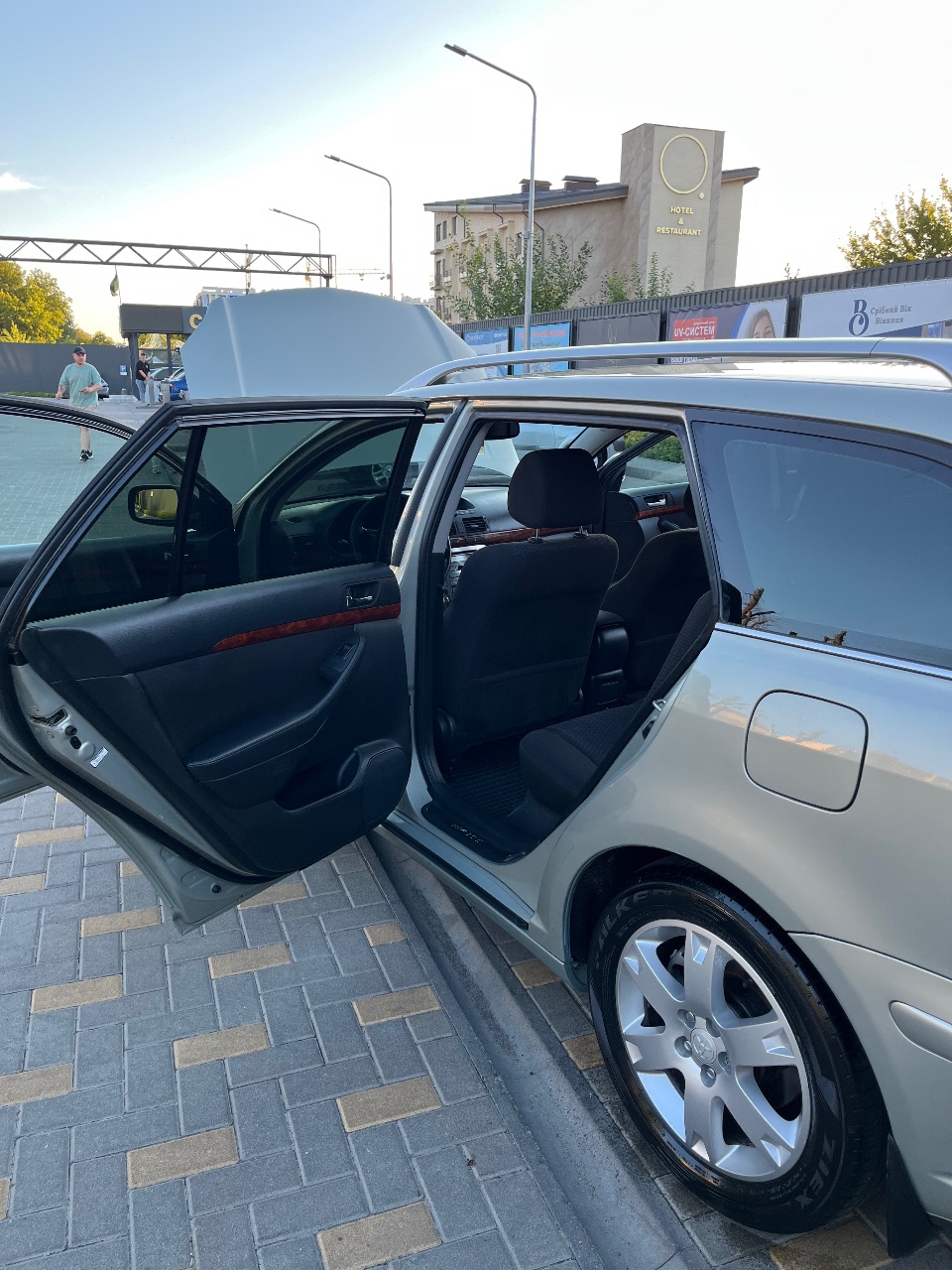 Toyota Avensis - фото 15