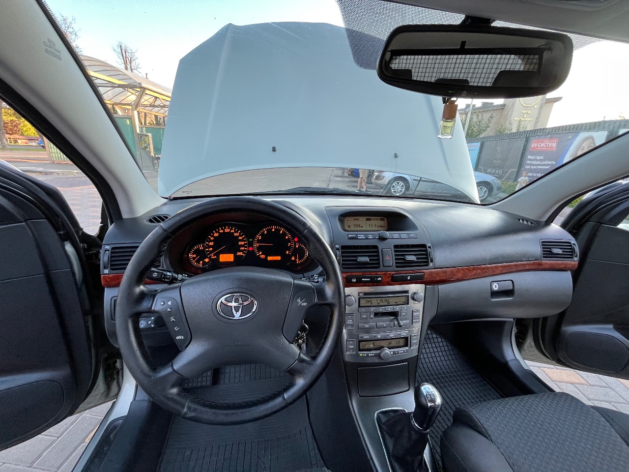 Toyota Avensis - фото 12