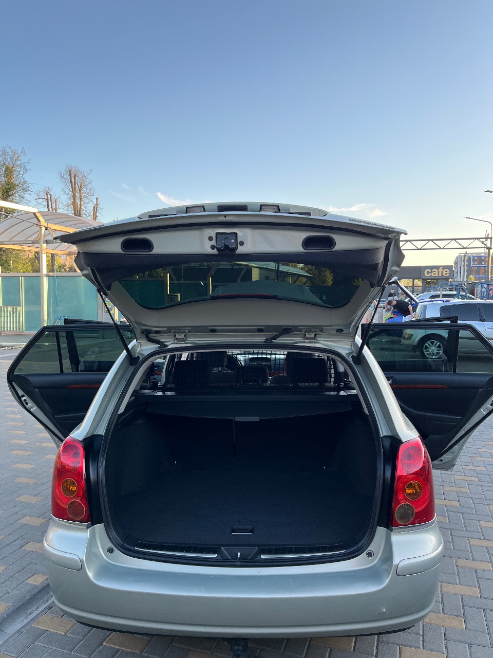 Toyota Avensis - фото 16