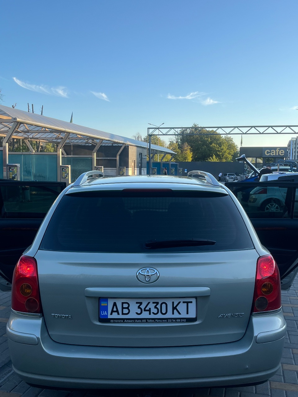 Toyota Avensis - фото 8