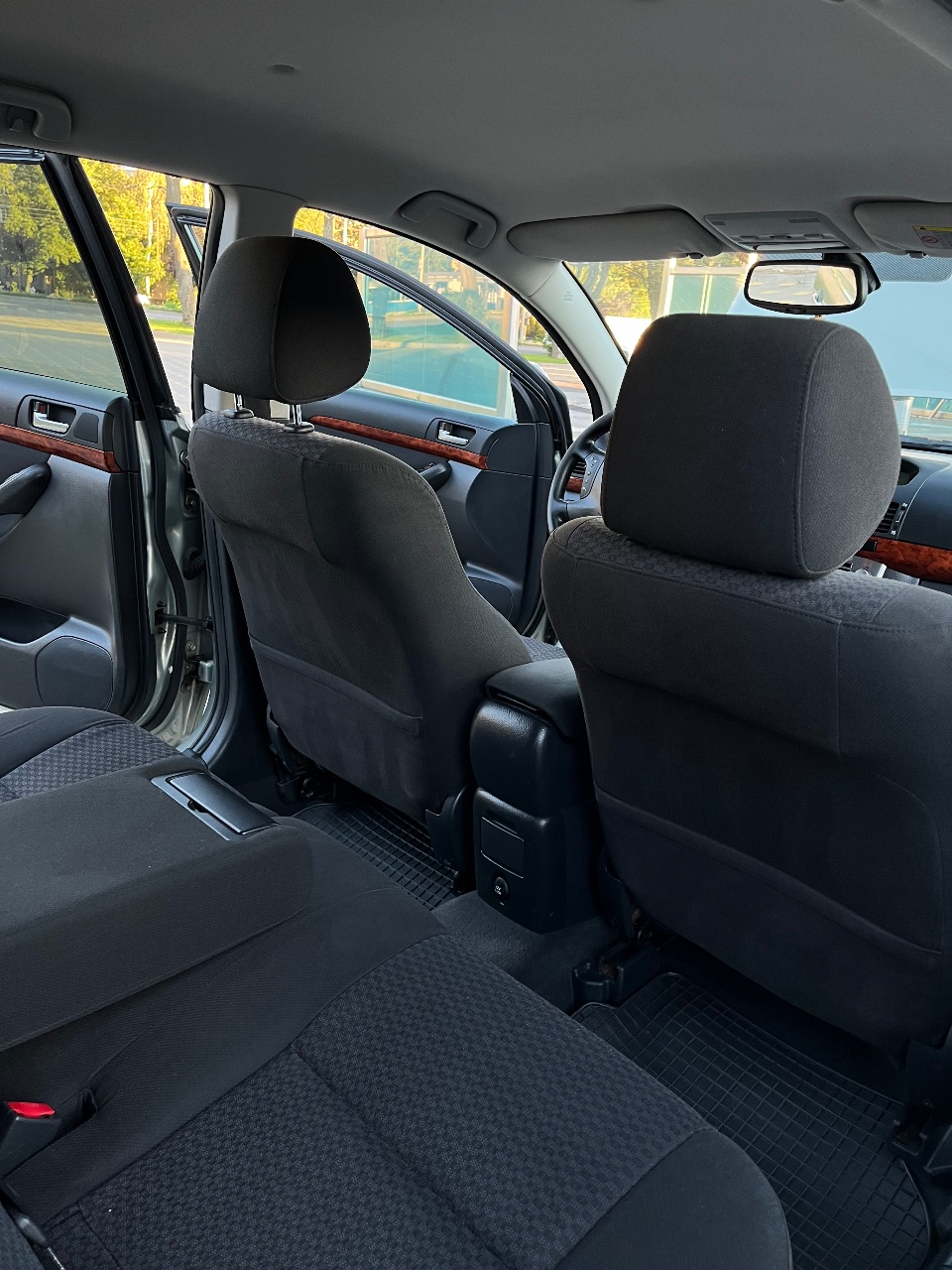 Toyota Avensis - фото 17