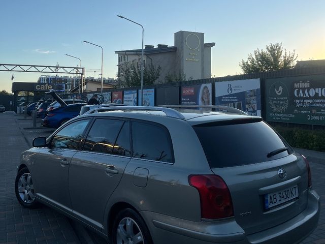 Toyota Avensis - зображення 5