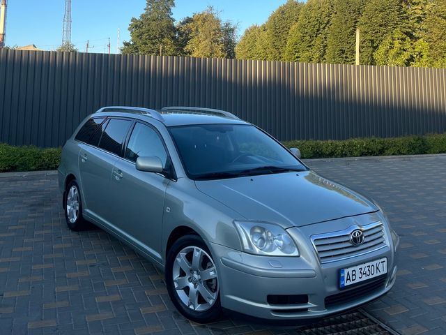 Toyota Avensis - зображення 1