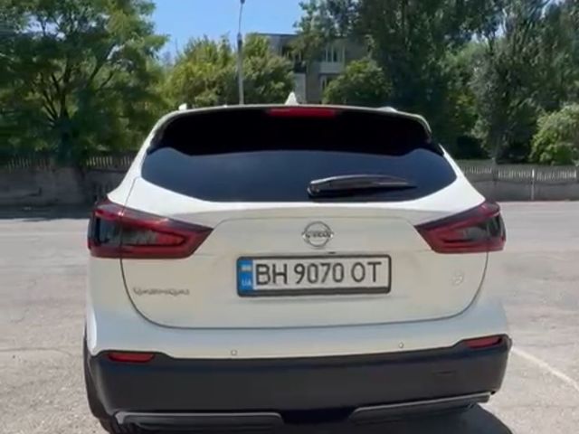Nissan Qashqai - фото 4