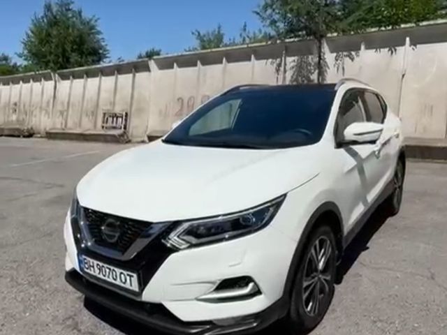 Nissan Qashqai - фото 1