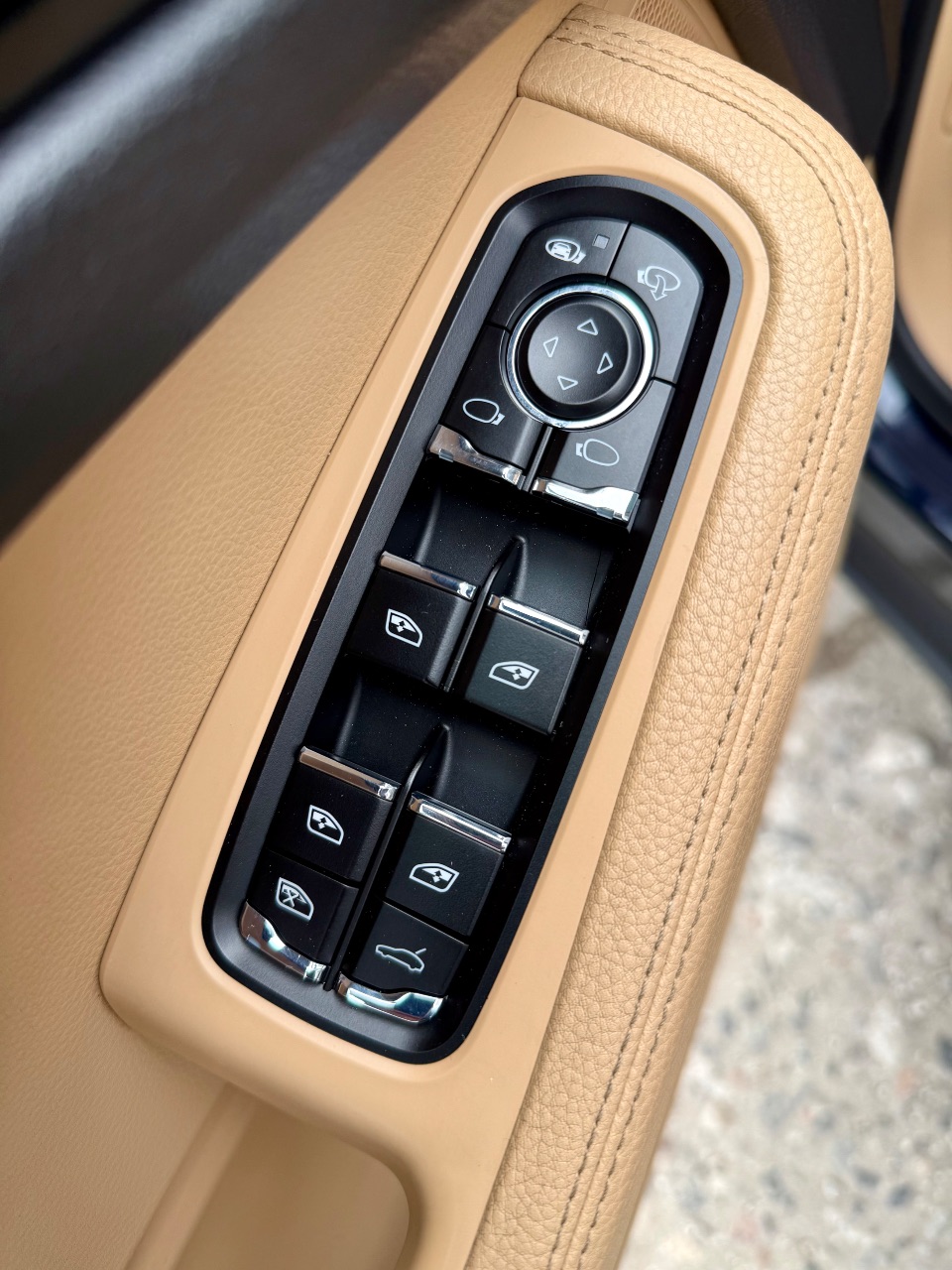 Porsche Macan - фото 30