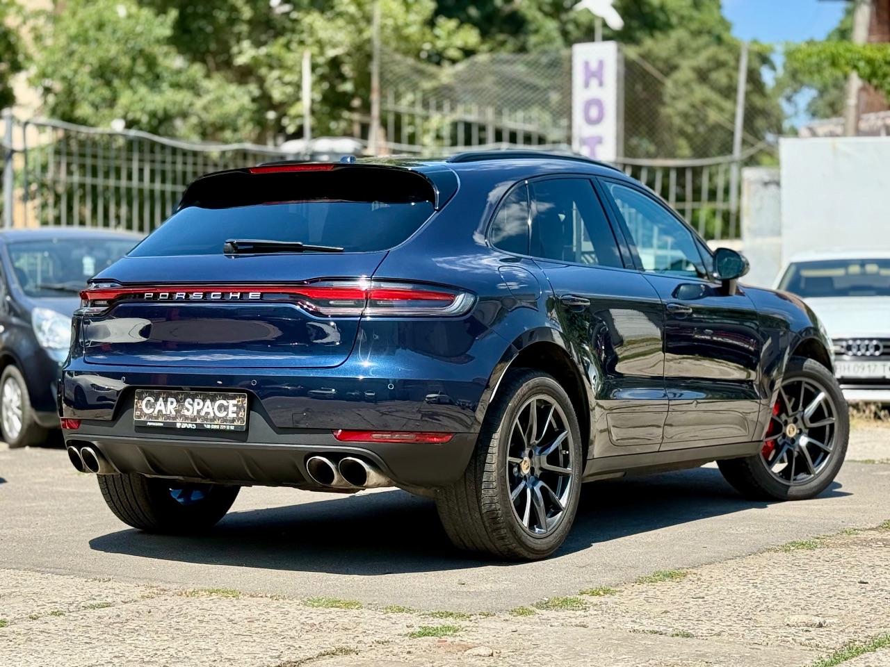 Porsche Macan - фото 1