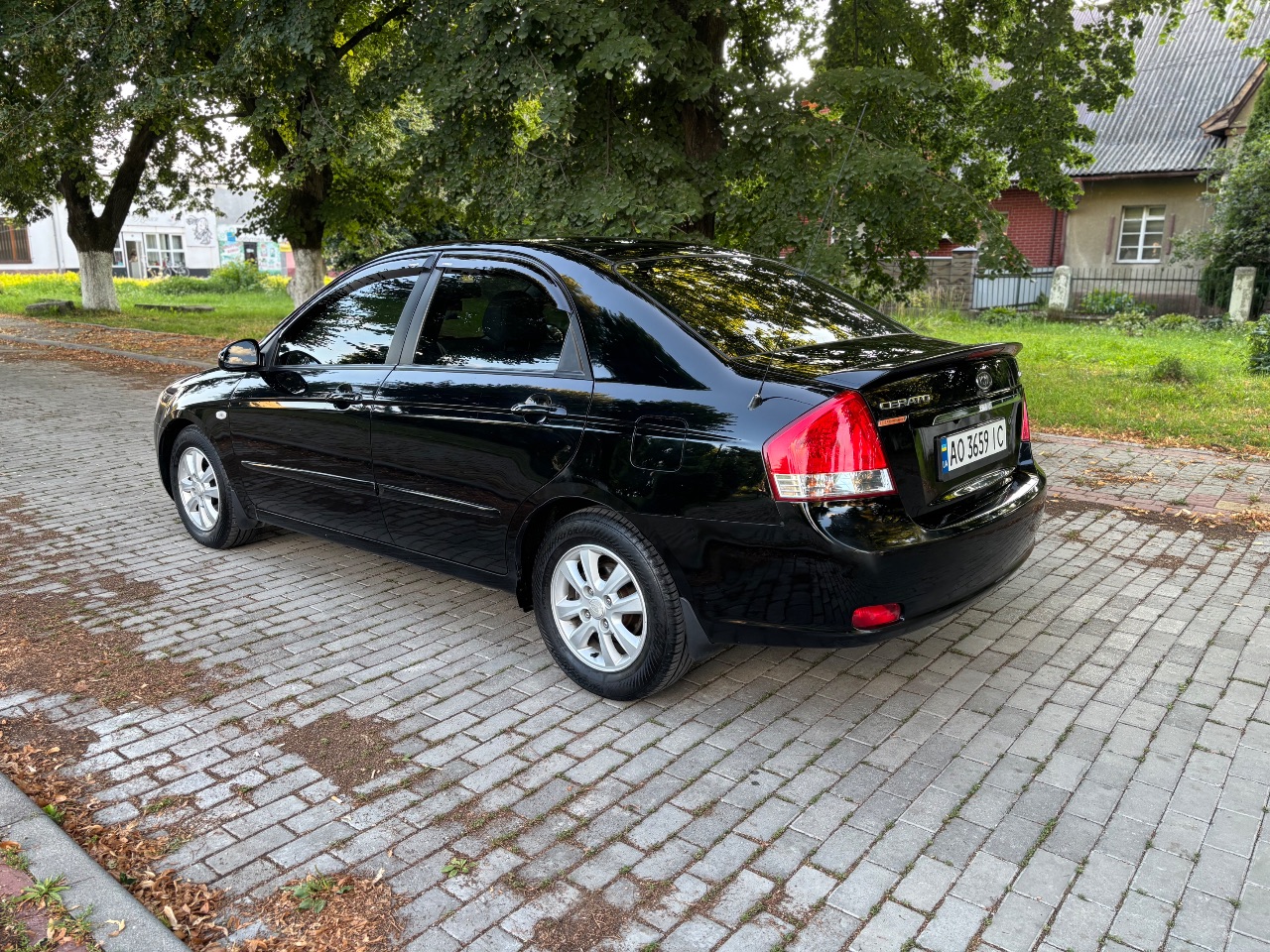 Kia Cerato - фото 2