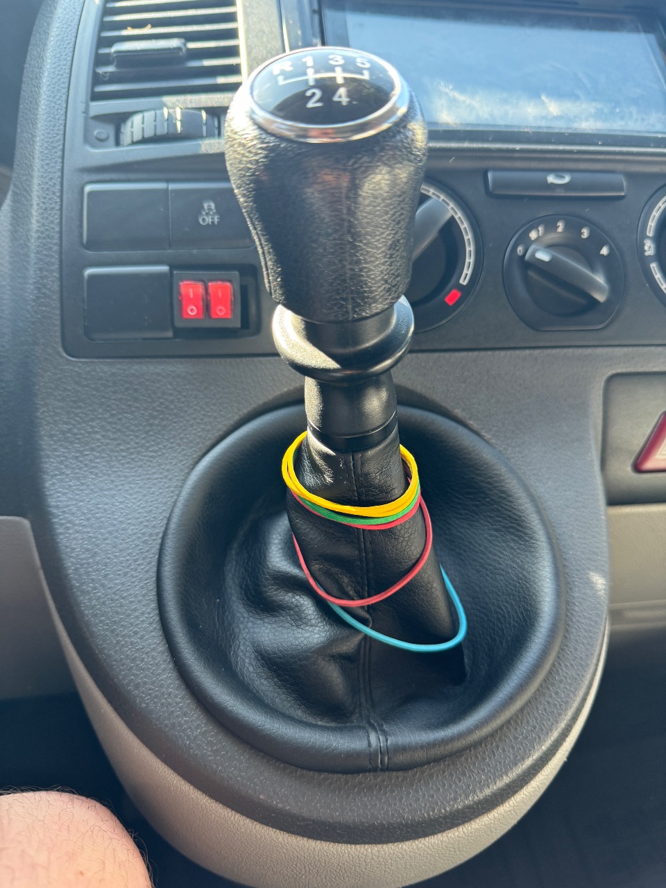 Volkswagen Transporter - фото 20