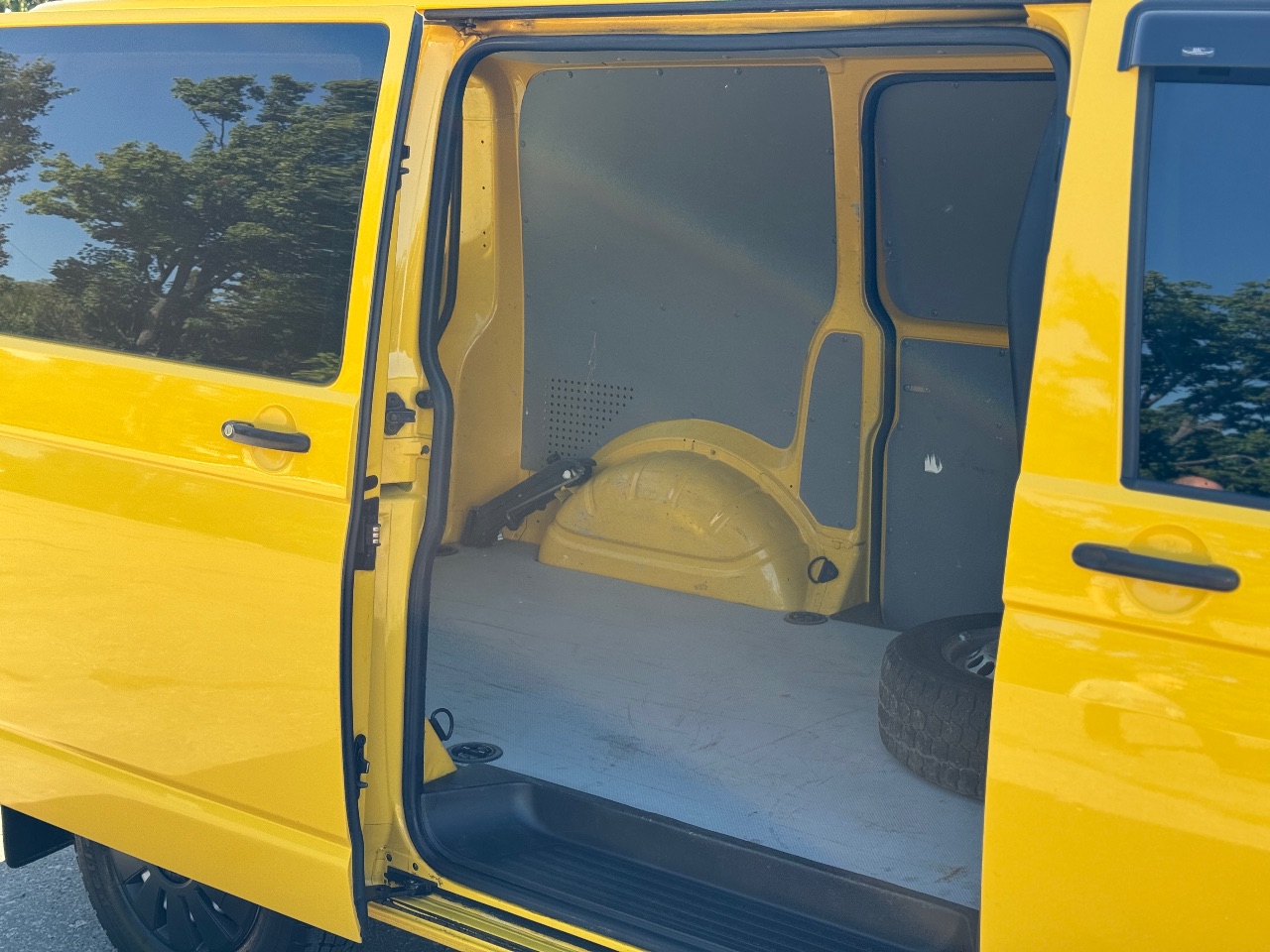 Volkswagen Transporter - фото 11