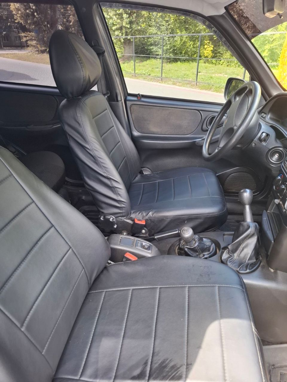 Chevrolet Niva - фото 8