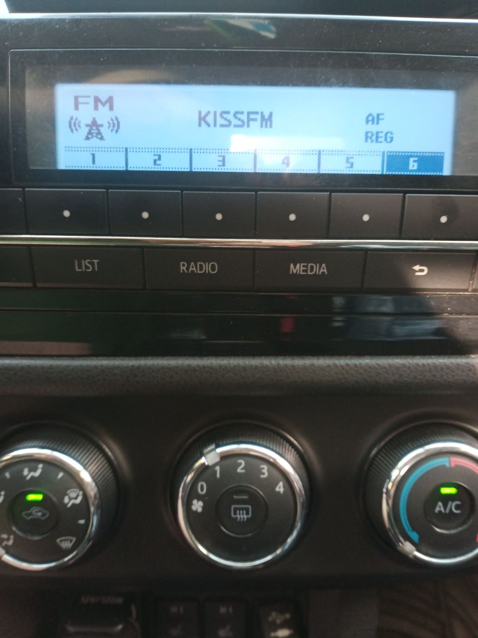 Toyota Corolla - фото 9