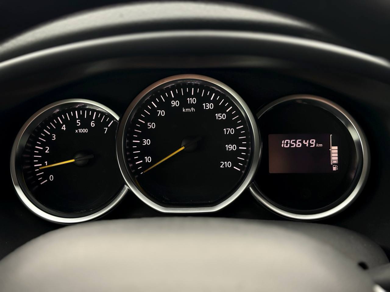 Renault Sandero - фото 24